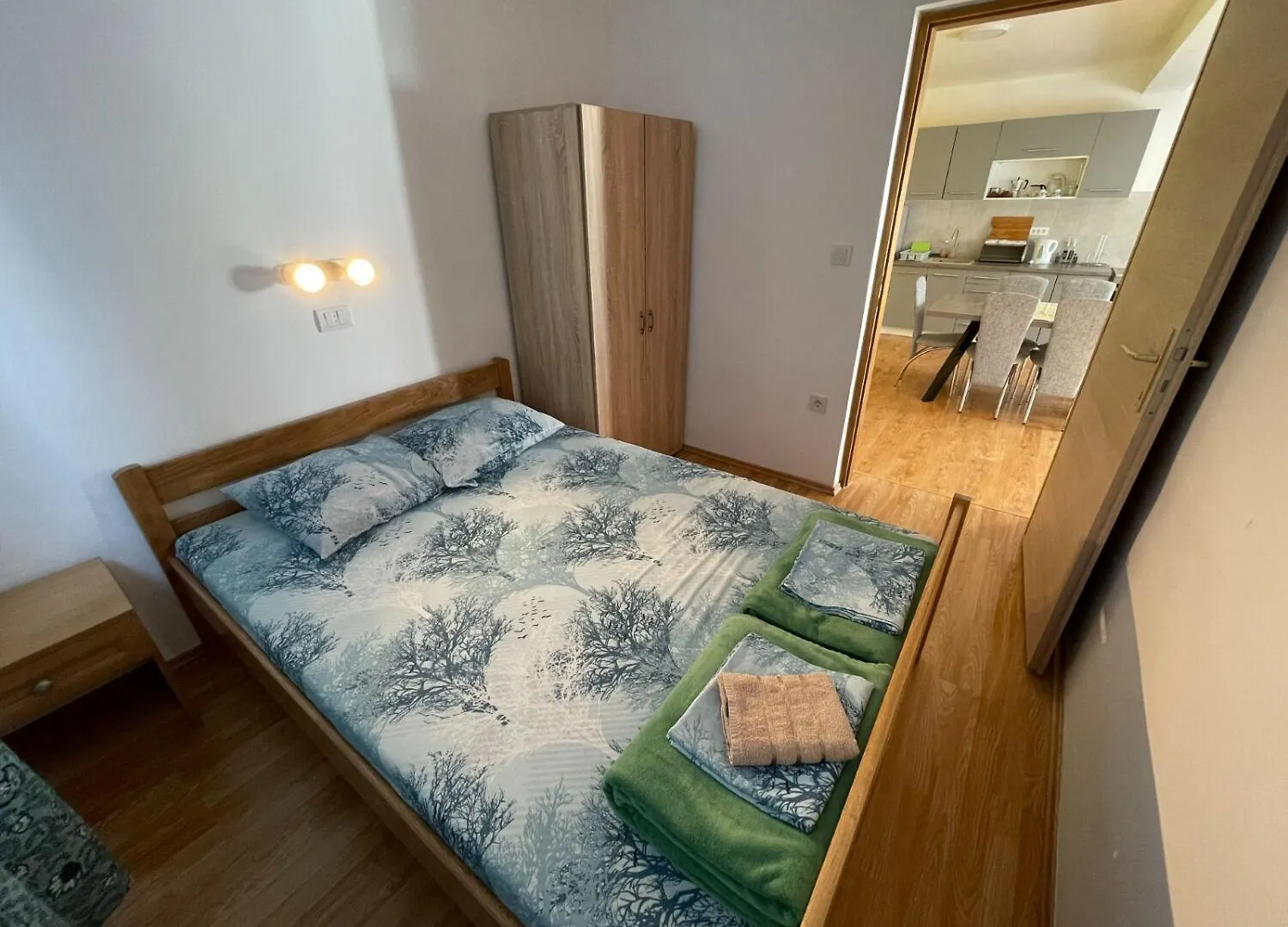 Apartments Jenny - 300M To The Beach Gornji Karin Croatia