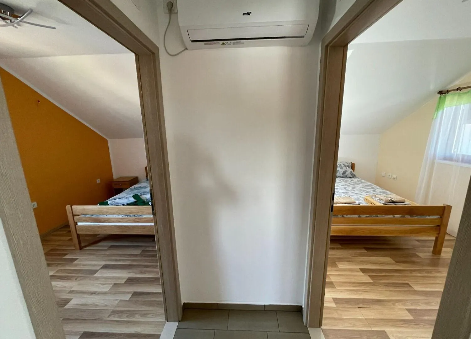 Apartments Jenny - 300M To The Beach Gornji Karin